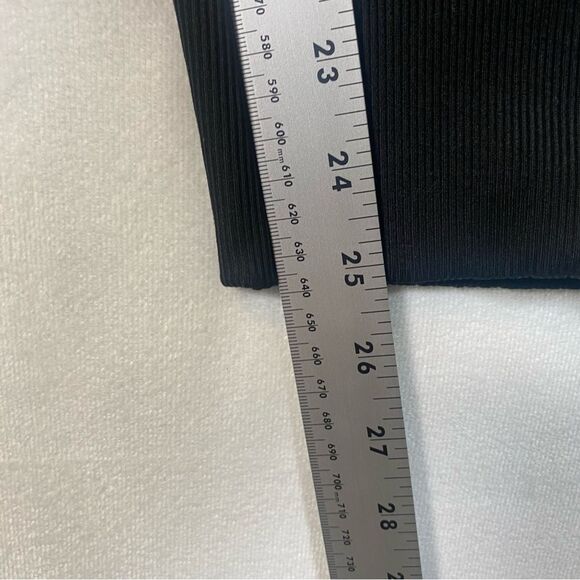 Athleta Black Endeavor Joggers Size 14P - Picture 12 of 12